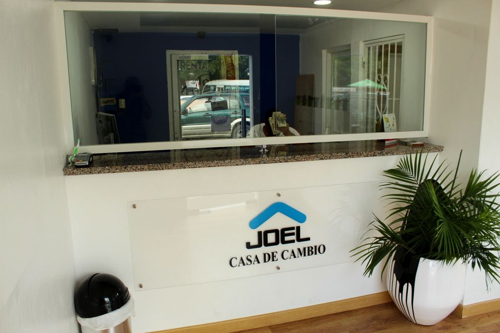 joel casa de cambio